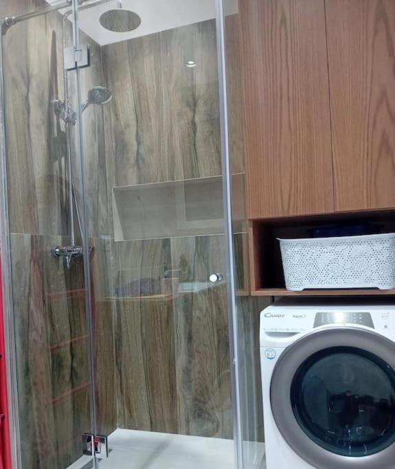 Apartament Tirana Road Blloku Area Zewnętrze zdjęcie