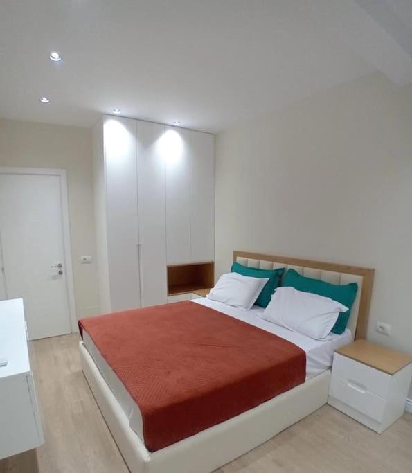 Apartament Tirana Road Blloku Area Zewnętrze zdjęcie